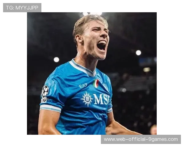 那不勒斯2-1战胜尤文图斯，霍伊伦头球梅开二度