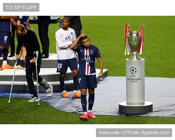 欧冠奖杯设计故事，象征欧洲足球最高荣誉