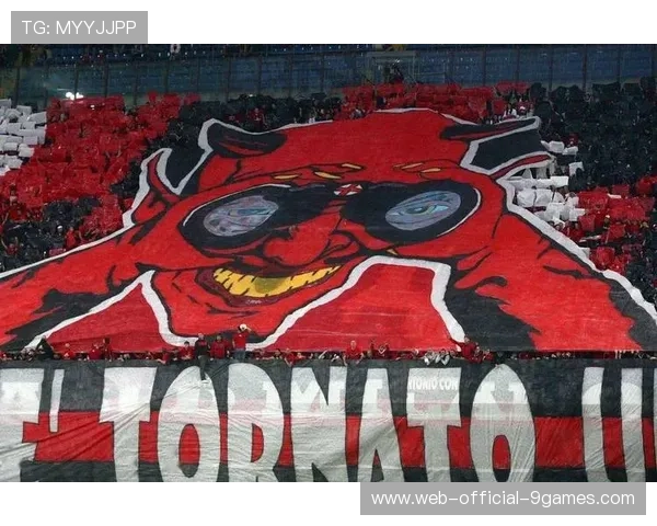 梅阿查球场国家德比，国际米兰球迷展示巨型TIFO